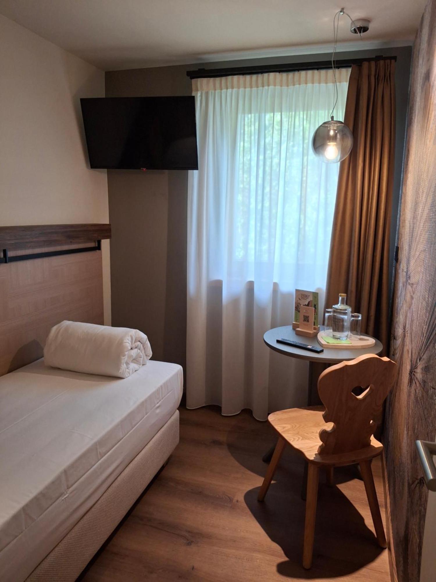 Hotel Dolomiti Saone Tione di Trento Exteriör bild
