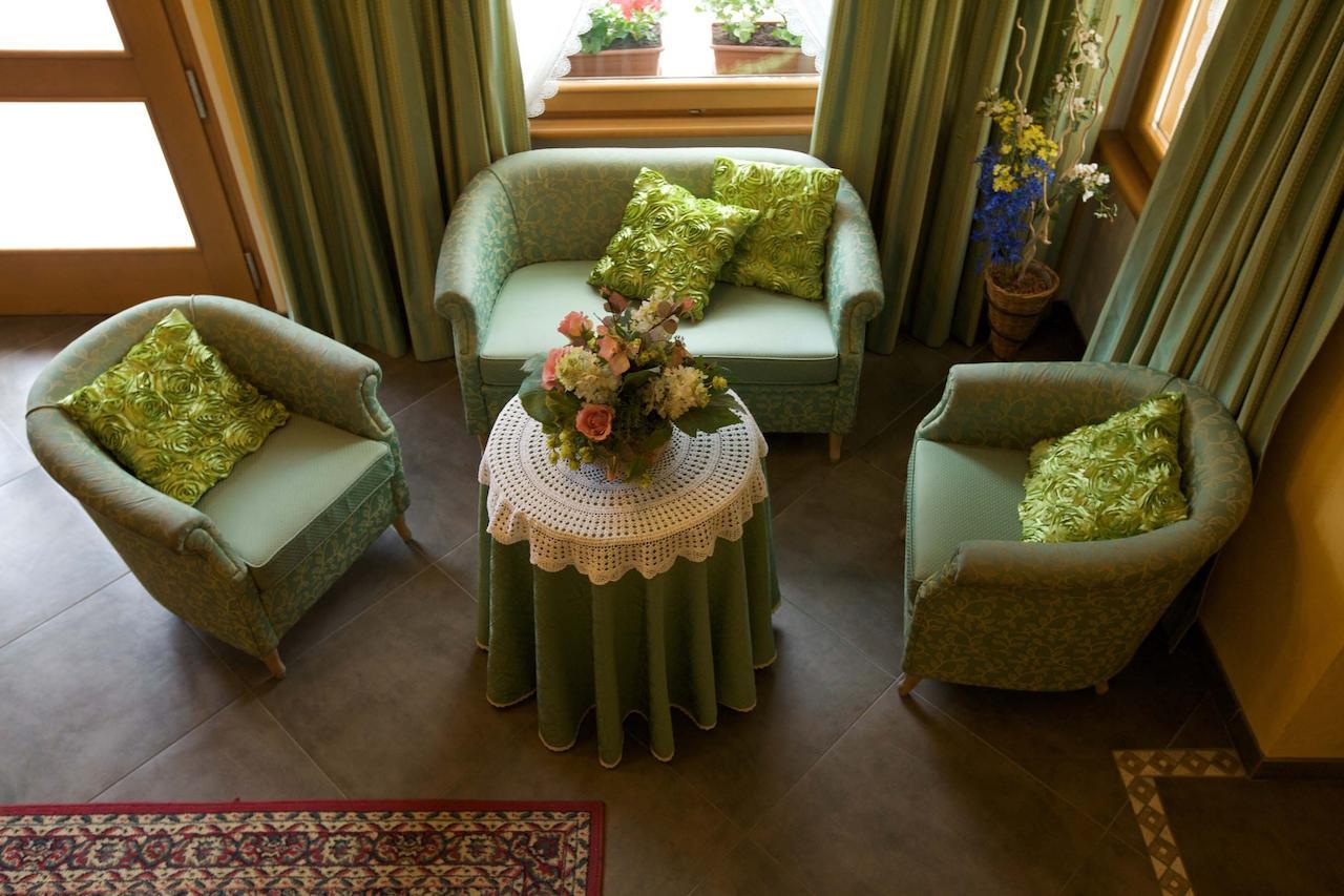 Hotel Dolomiti Saone Tione di Trento Exteriör bild